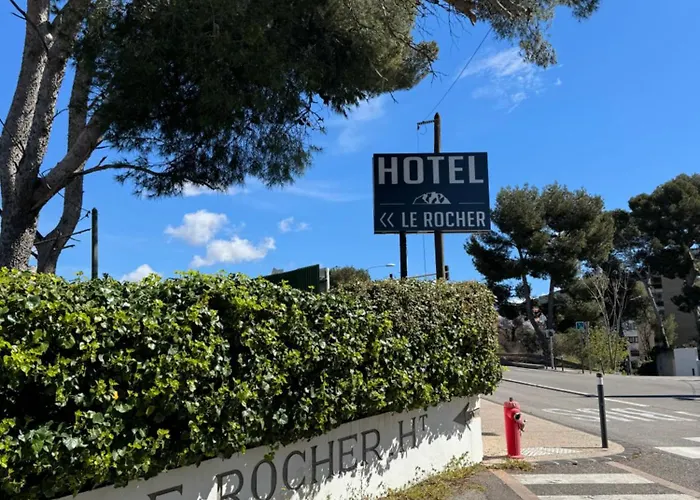 Hôtel du Rocher
