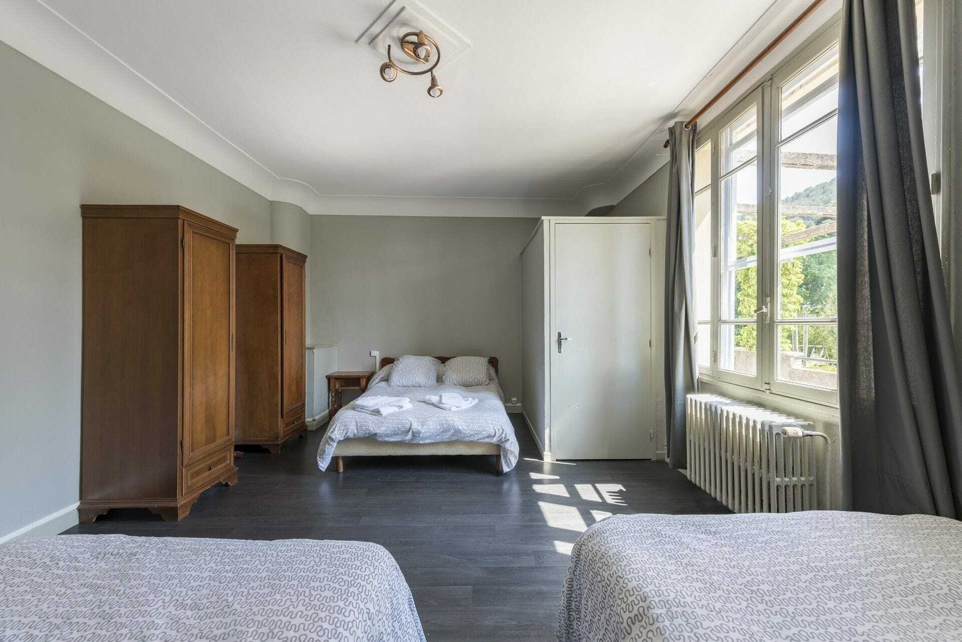 Hotel Du Rocher 2*